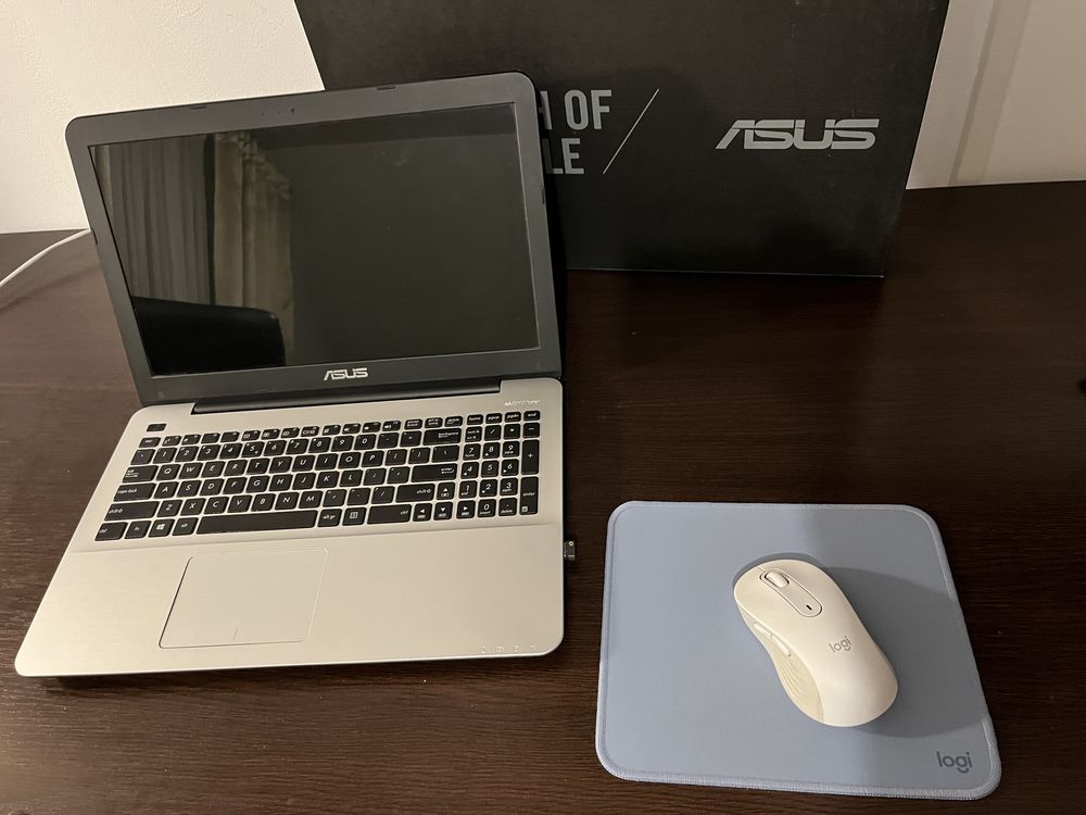 Laptop ASUS 15 inch A555LF, HD, i3 2Ghz, 8GB, 512Ssd, 930M 2GB