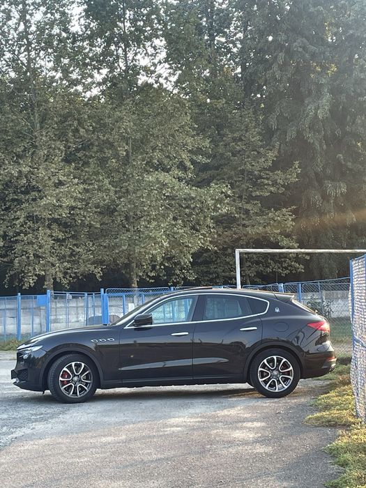 Maserati Levante SQ4 3.0 benzina  430 cai vand/schimb