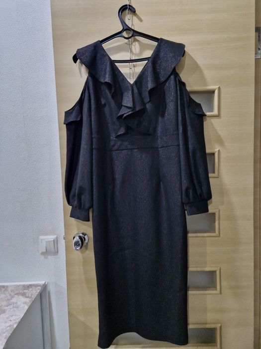 Продам вечернее стильное платье, р 44-48, плотная ткань, Турция