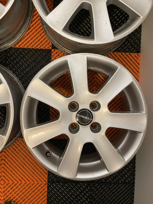 Jante aluminiu 4x100 Dacia Logan , Sandero , Dokker , Clio pe 15