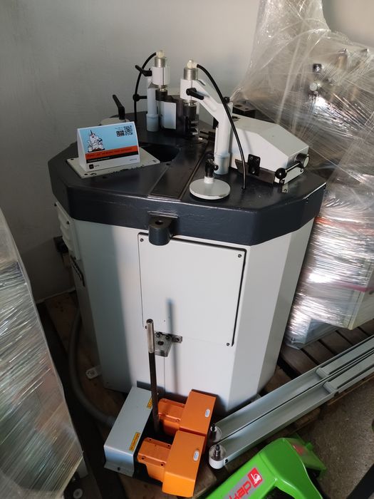 Автоматична ъглонабивна машина PRESSTA EISELE PV 10P Германия