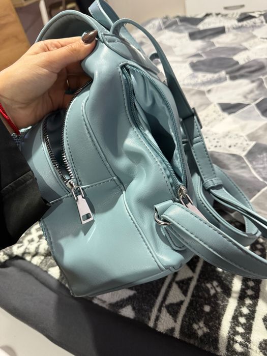 Дамска синя раница