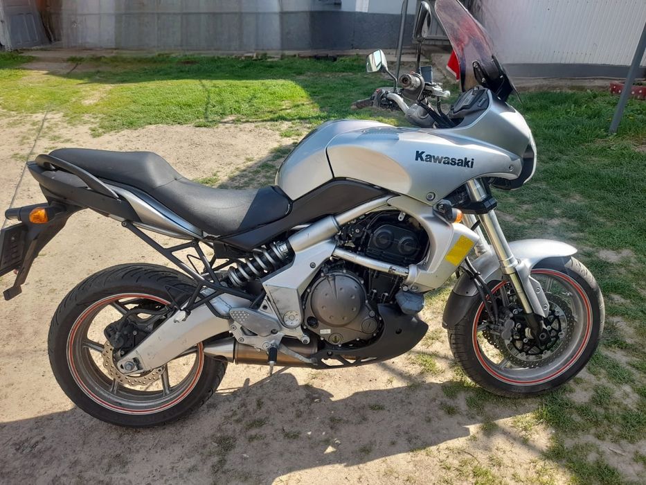 Vând kawasaki versys