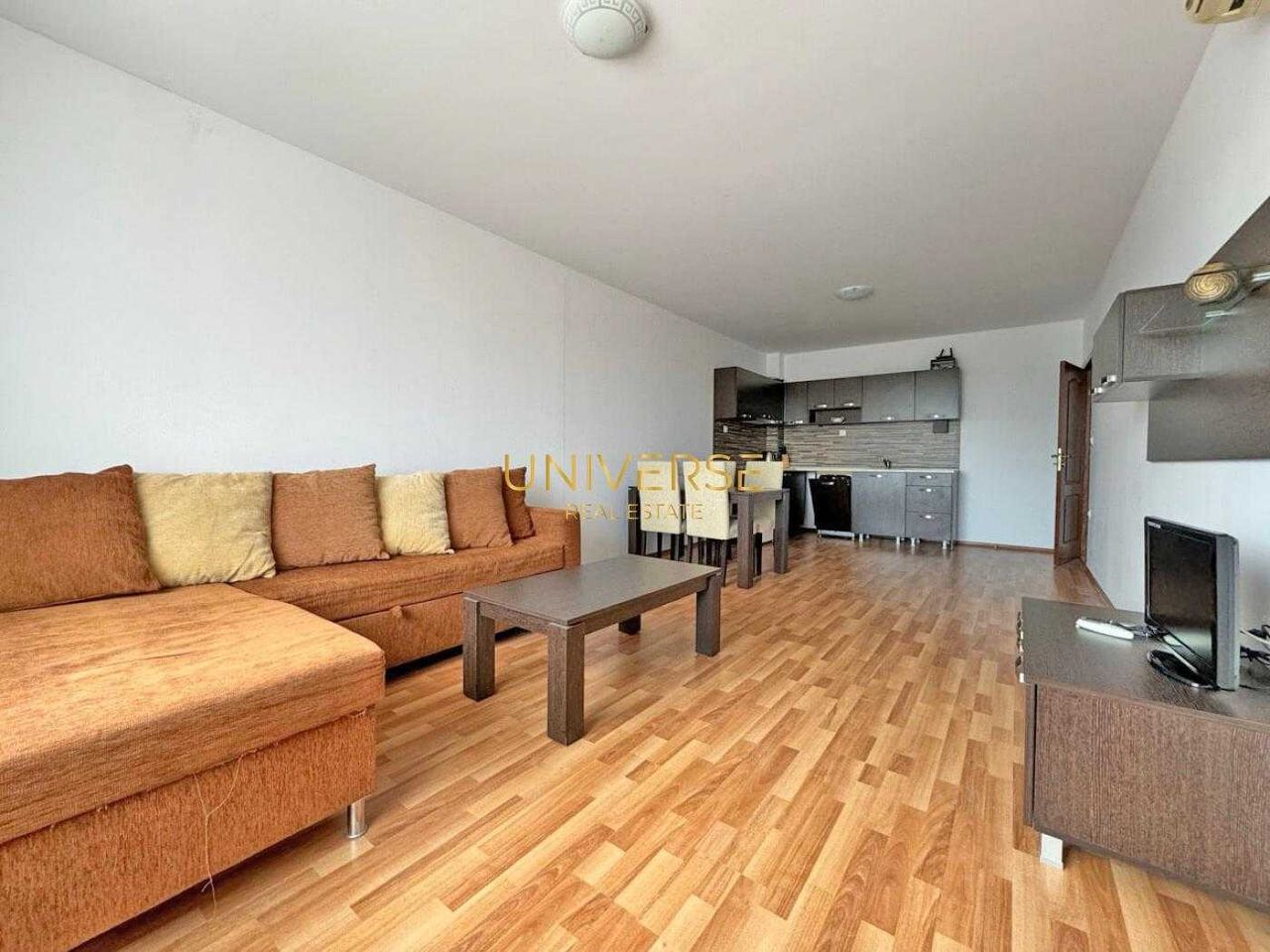 Продава се Двустаен апартамент в к.к. Слънчев бряг - 71 кв.м за 1155 €/кв.м - Снимка #1