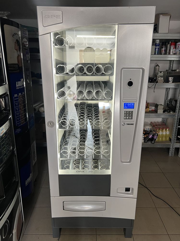 GPE DRX 30 aparat vending snack si bauturi reci