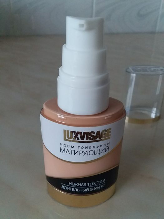 продам тональный крем