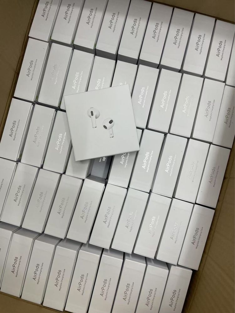 AirPods 4 и AirPods 4 ANC  /  идентичная оригиналу.
