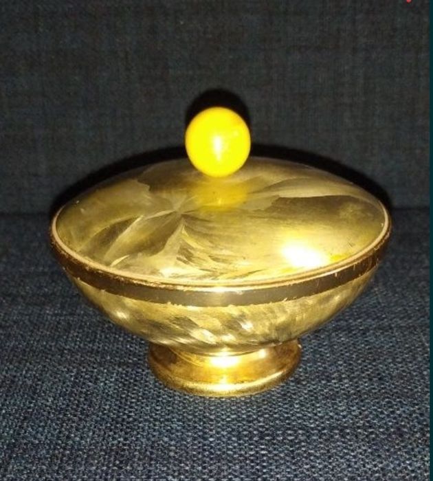 Советская винтажная пудреница из перламутра