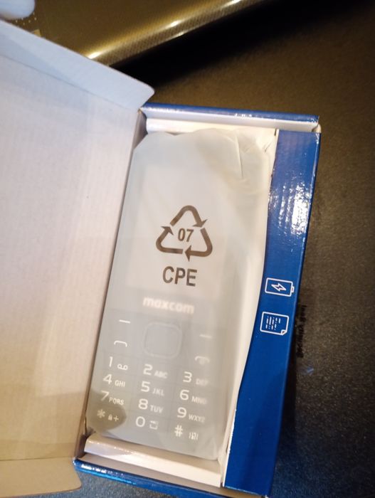 Telefon maxcom nou