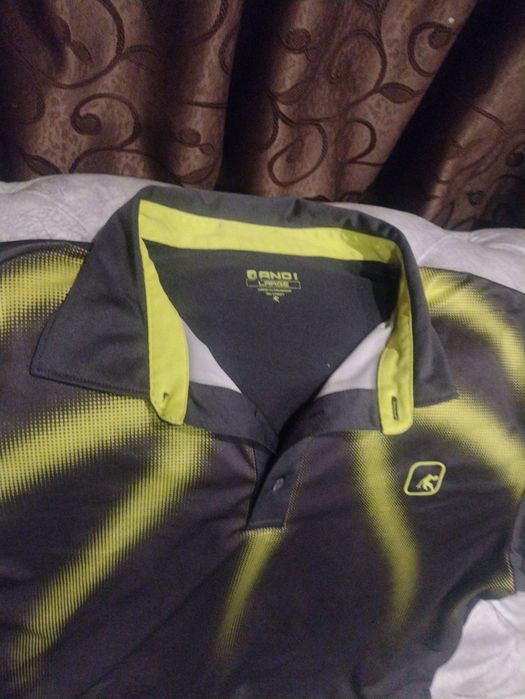 Tricou basket original AND  si cadou șosete tehnice Acorn