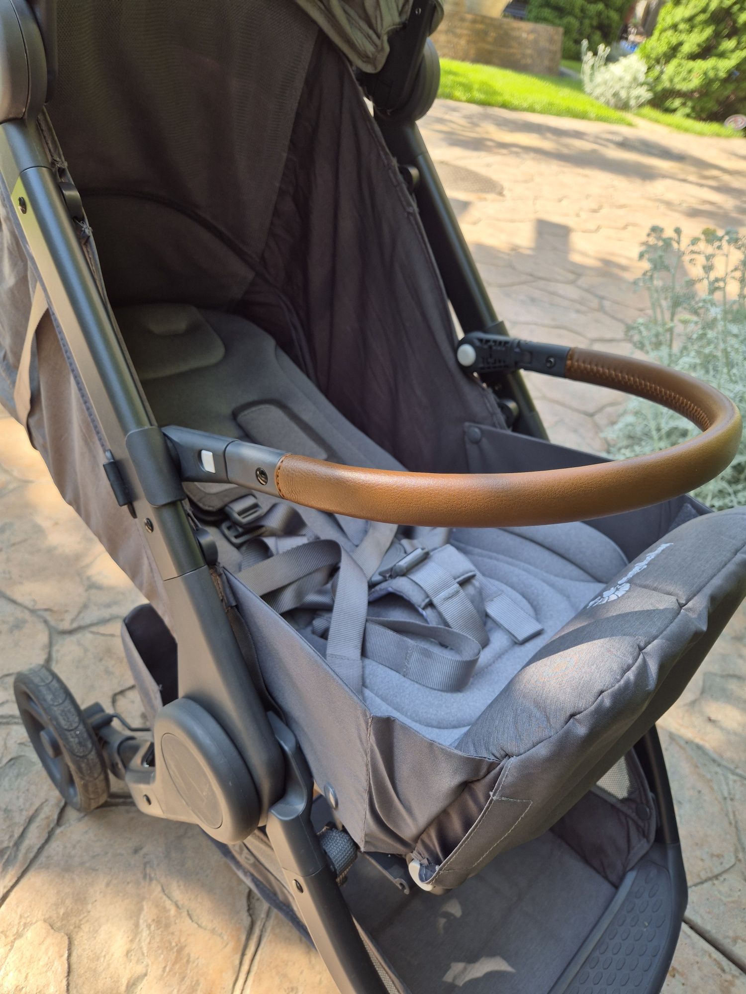 Лятна количка Ergobaby Metro + Deluxe