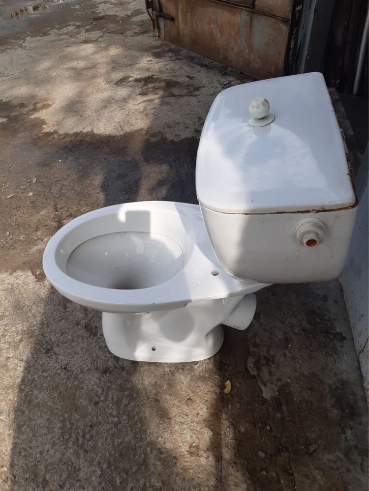 Продам туалет б/у