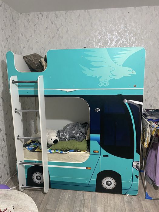 Продом детскую кровать