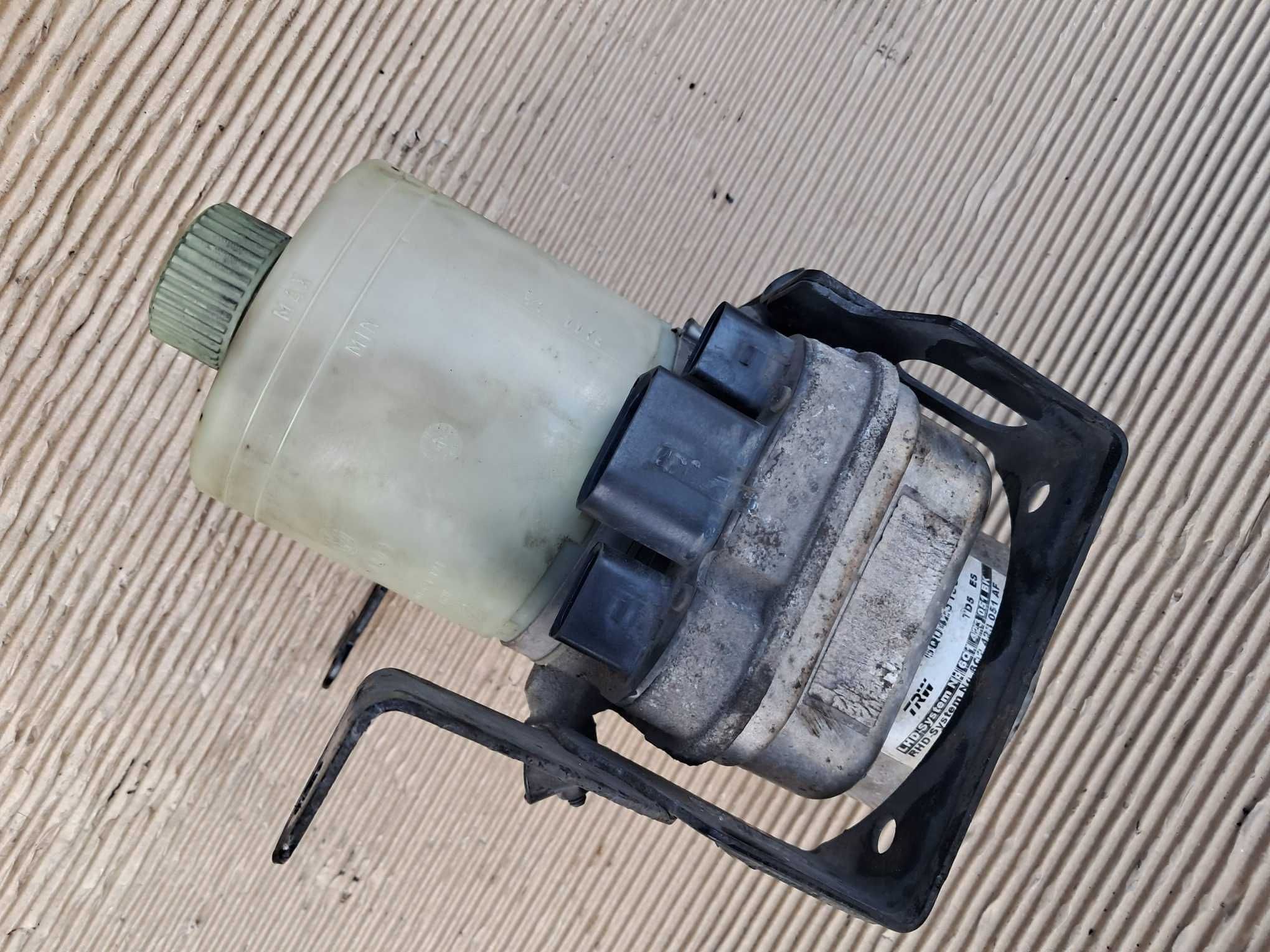 Skoda Fabia Vw Polo Seat Ibiza, pompa servo TRW cu garantie