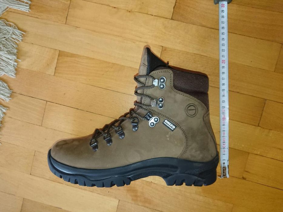 Orizo Jagd,noi,cu etichetă,mărimi de la 40 la 45