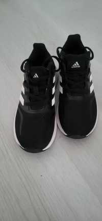 Adidasi Adidas marimea 30.5