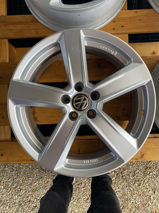 17 цола 5 х 100 мм VW T - T Cross , Tiago , Polo , Skoda Skala Kamiq