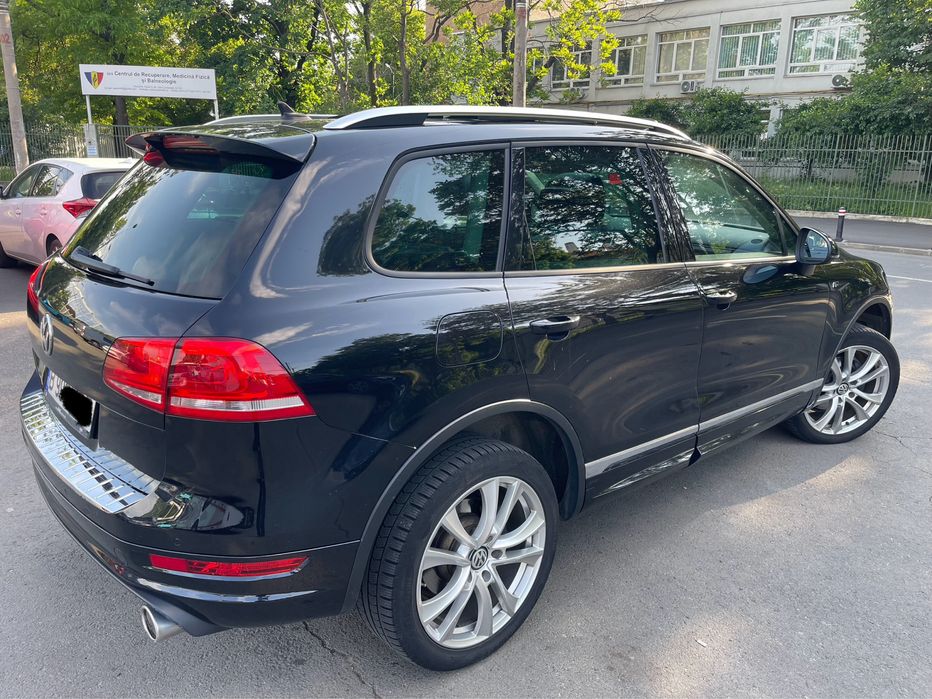VW Touareg R line
