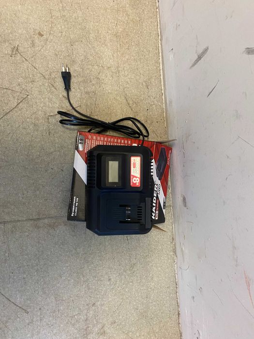 R20 Бързо зарядно 8A с охлаждане за серията RDP-R20 System/	R20 Уред