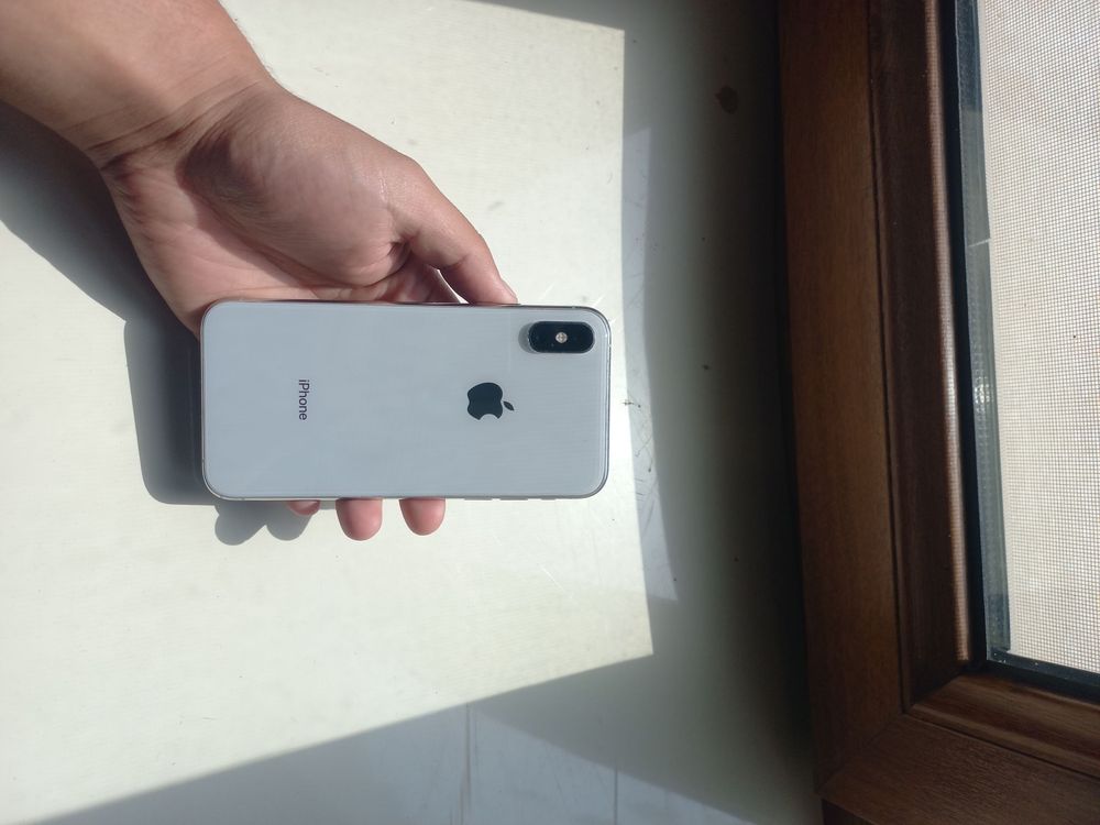 Iphone xs ideal xolatda