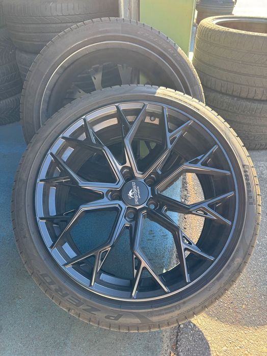 Vând set jante + anvelope R19 Pirelli 245/40 față, 275/35 spate BMW