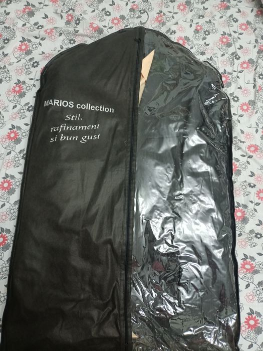 Vând costum bărbătesc