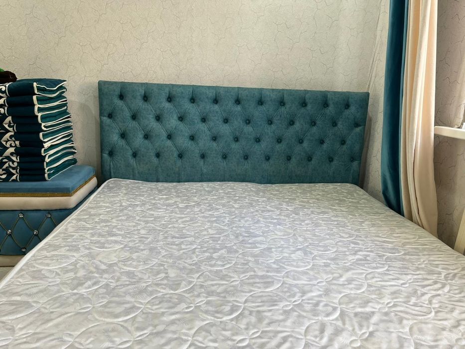 Кровать отличная состояния