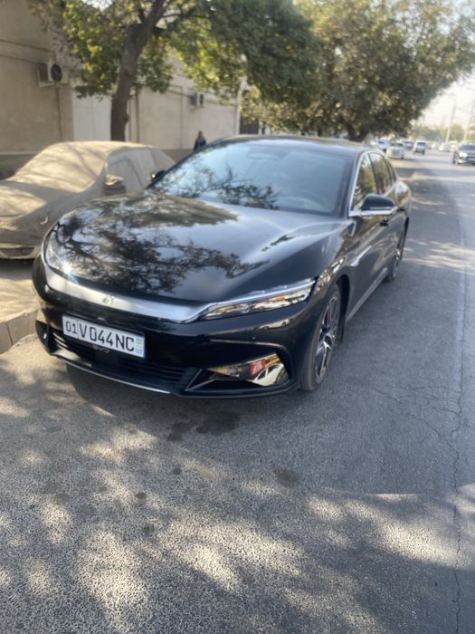 BYD HAN 2025 smart 701, qora rang, 6900km. yurgan