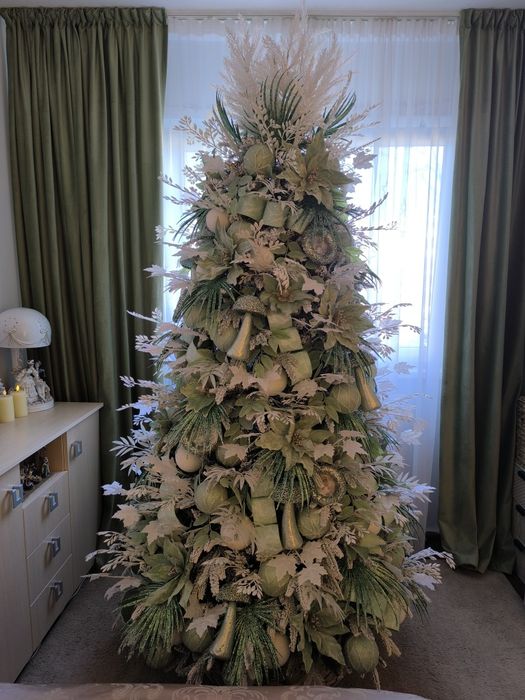 Lot decorațiuni/ ornamente pentru brad/Crăciun (260 buc)