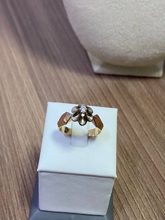 Кольцо с брилиантом / CT20382