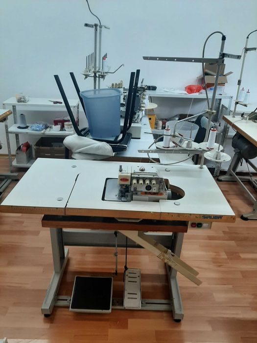 Продават се права, оверлог и други работещи машини в Пловдив