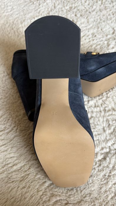 Жестоки обувки! Естествен велур/ Aguamarin