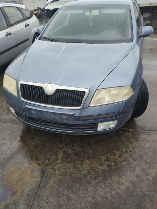 Dezmembrez Skoda Octavia 2 1.9tdi bxe