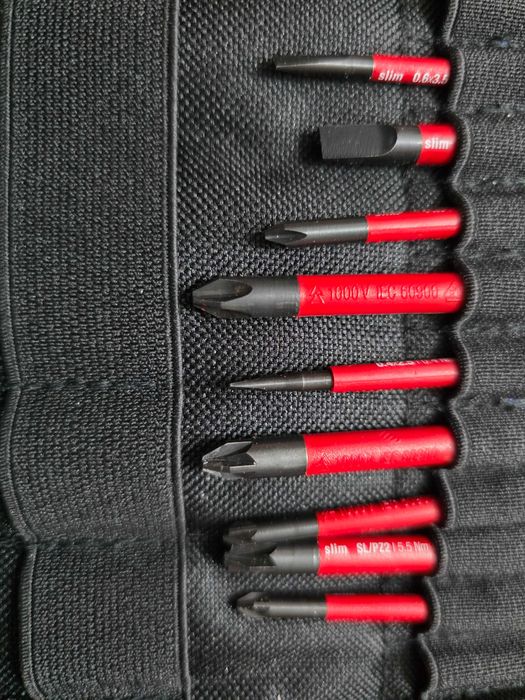 Set surubelnita dinamometrica, 0.8–5 Nm, cu 9 biti si husa - Wiha