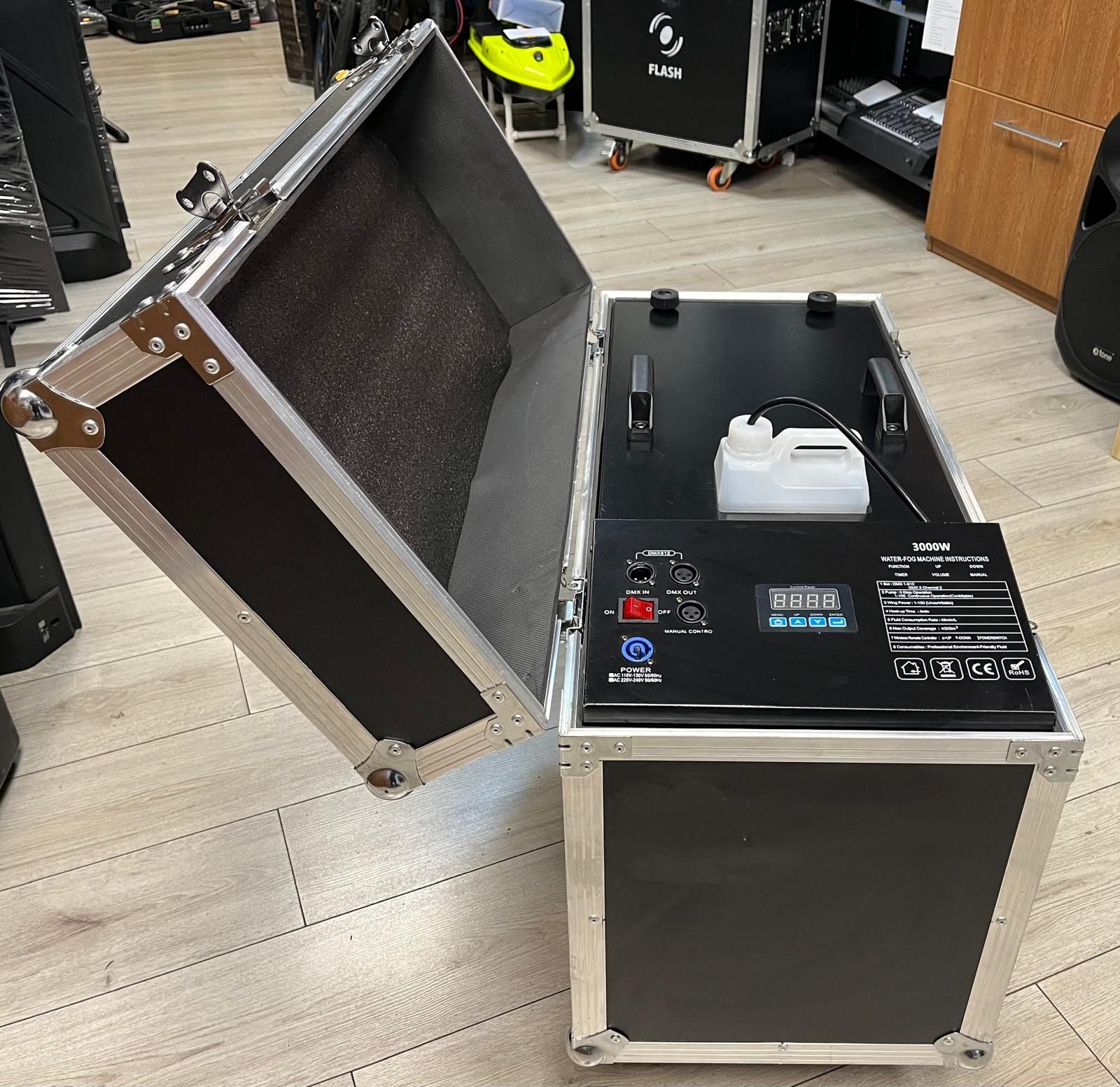 Amanet F28: MASINA PROFESIONALA DE  FUM GREU 3000W cu lichid