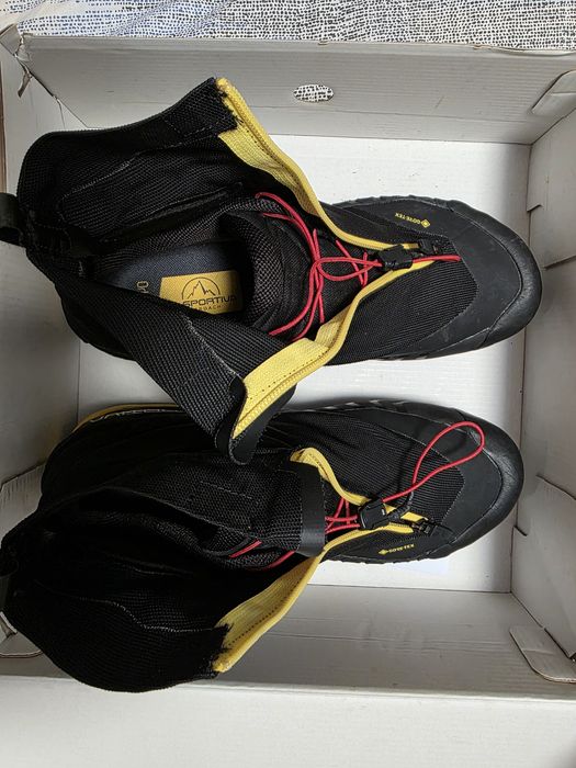 Туристически обувки La sportiva