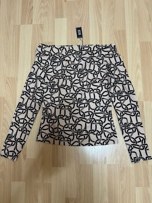 Нова блуза на Alessa.