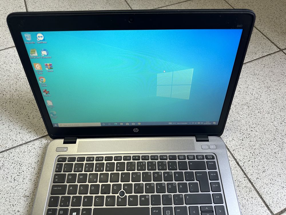 HP EliteBook 840 - 14”, i5, 8/250, отличен