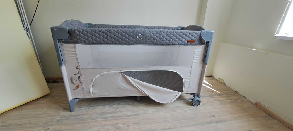 Кошара за игра и сън