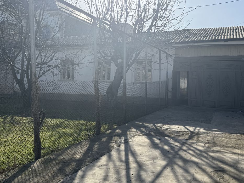 Srochna Uy sotiladi hovli