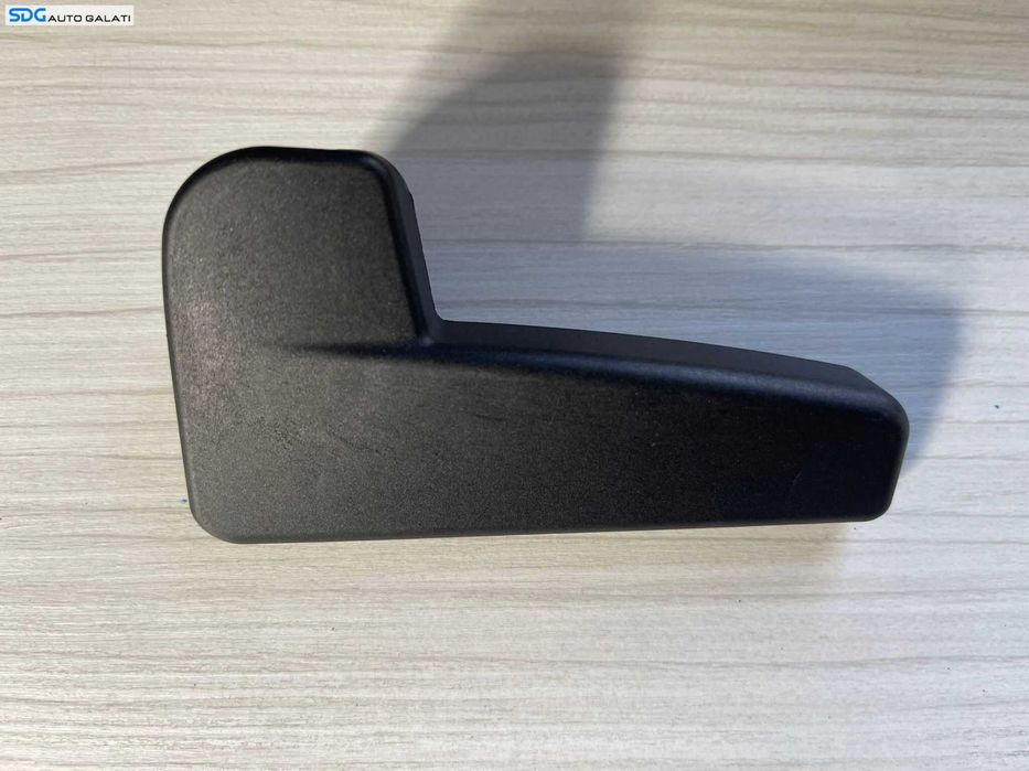 Maner Clapeta Actionare Deschidere Capota Motor Interior NOU Skoda Rapid 2012 - 2019 Cod 1198640001 [B3547] ( locație Hală Tablă Piese Noi)
