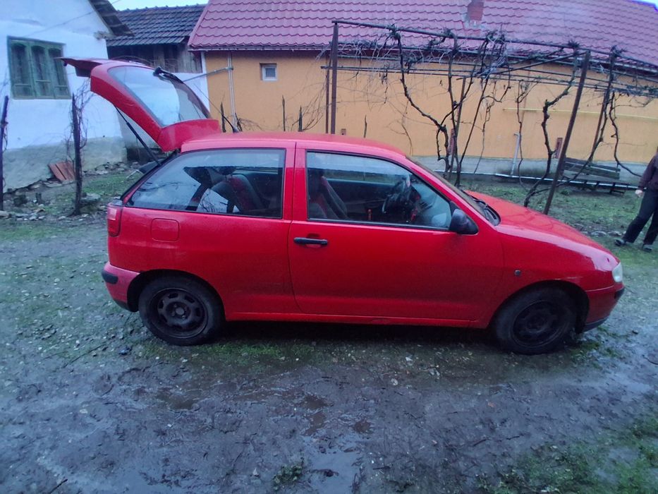 Vând seat ibiza  mai multe detalii telefonic