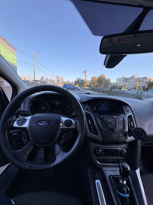 Ford Focus 3 Sedan  1.6 TDCI 95 CP  2011
