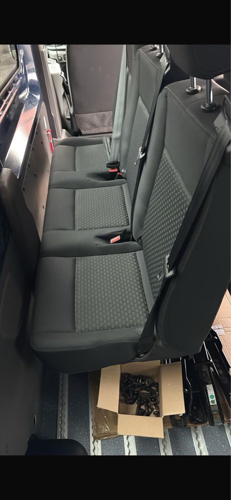 Banchete ford transit model nou 2024
