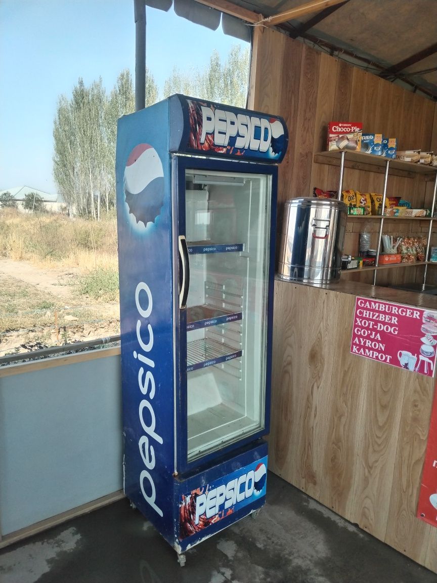Холодильник сотилади