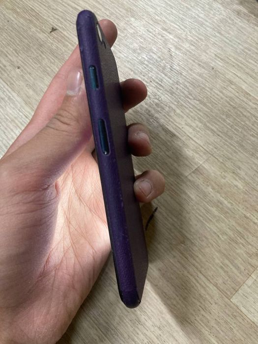 Iphone se 2020 xolati yaxshi 128/gb Kh/a