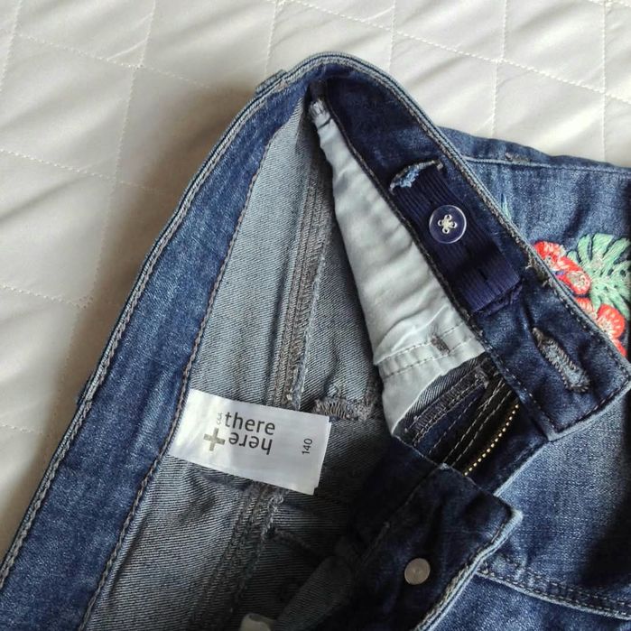 Pantaloni scurți Lot fetițe 6 piese  mărime 140-146 cm