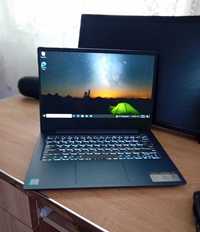 Vând laptop Lenovo ideapad 330s nou (vreau să îl vând urgent)