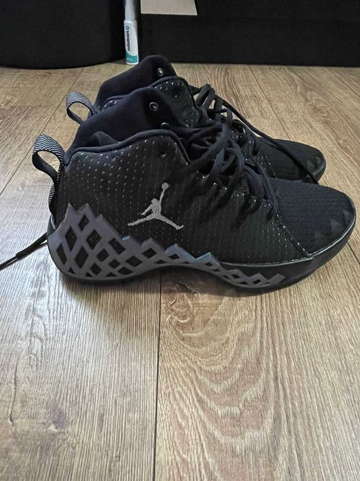 Pantofi de baschet Nike Jordan "Jumpman Diamond Mid" pentru bărbați