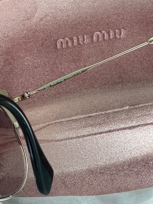 Оригинални слънчеви очила Miu Miu SMU 53R